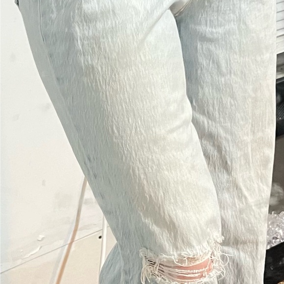 Universal Thread High Rise Light Blue Jeans - Picture 4 of 5